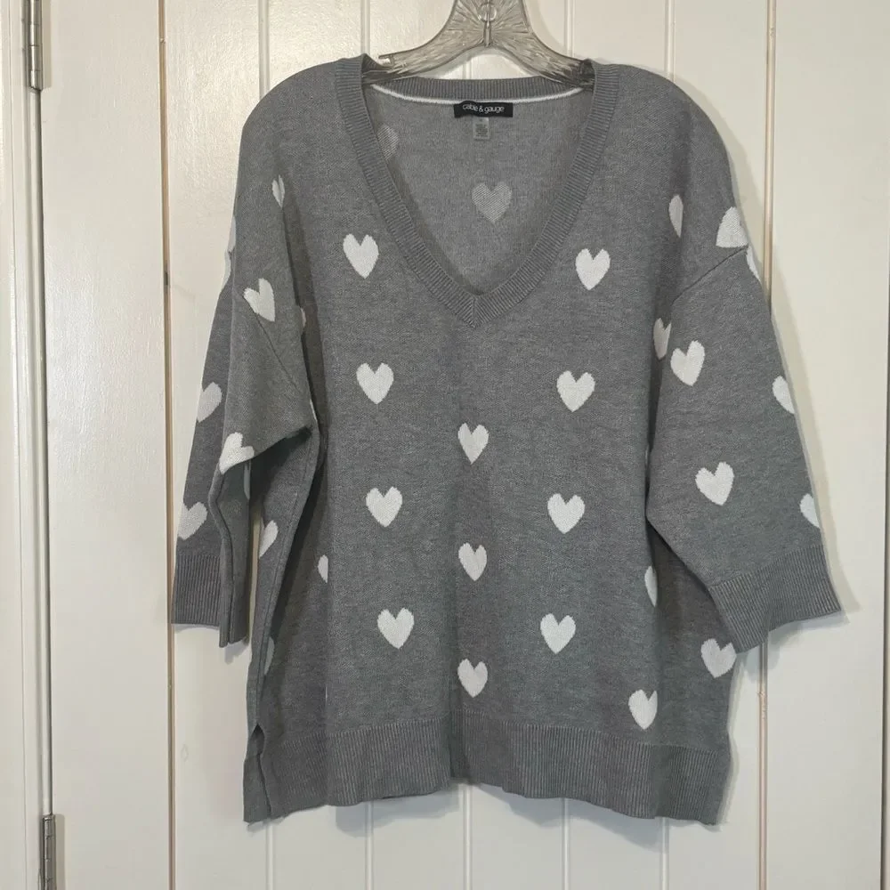 Cable & Gauge Gray V-Neck Sweater White Hearts 3/4 Sleeves